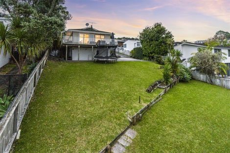 Photo of property in 2/101 Kowhai Road, Mairangi Bay, Auckland, 0630