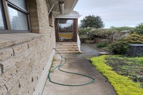 Photo of property in 27 Kamo Road, Regent, Whangarei, 0112