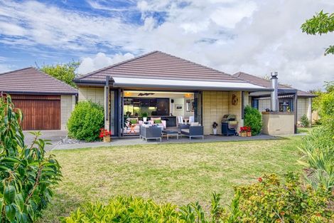 Photo of property in 1 Park Avenue, Mangawhai Heads, Mangawhai, 0505