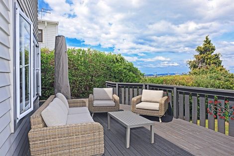 Photo of property in 6 Guys Hill Road, Hospital Hill, Napier, 4110