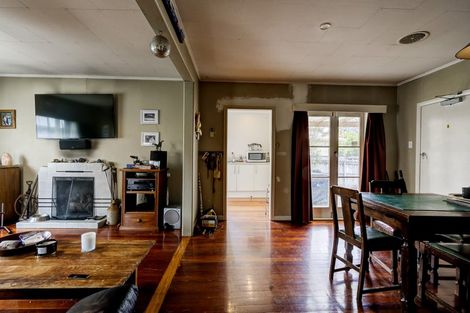 Photo of property in 35 Lake Crescent, Hamilton Lake, Hamilton, 3204