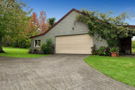 Photo of property in 37 Hardens Lane, Paremoremo, Auckland, 0632
