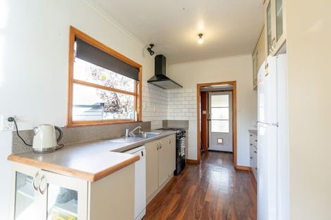 Photo of property in 2 Gloucester Street, Takaro, Palmerston North, 4412