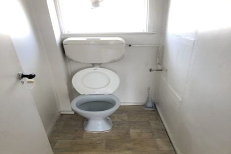 Photo of property in 23 Hill Crescent, New Lynn, Auckland, 0600