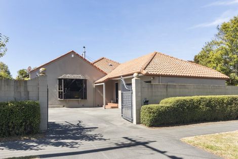 Photo of property in 30 Hamilton Avenue, Ilam, Christchurch, 8041