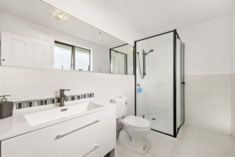 Photo of property in 3 Jever Place, Massey, Auckland, 0614