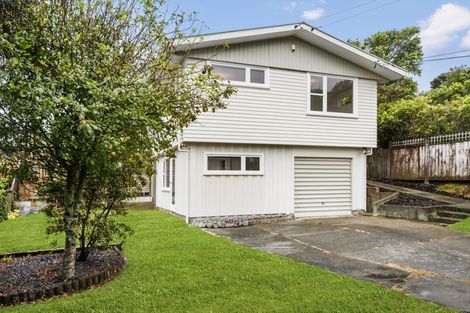 Photo of property in 83 Beazley Avenue, Paparangi, Wellington, 6037