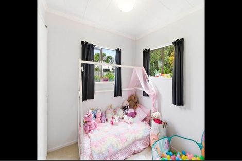 Photo of property in 13c Burns Street, South Dunedin, Dunedin, 9012