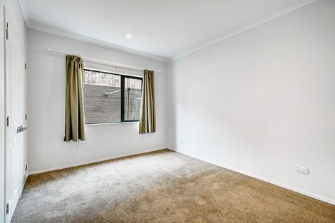 Photo of property in 31 Shibata Rise, Ranui, Auckland, 0612