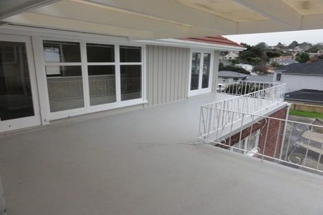 Photo of property in 9 Havelock Avenue, Forrest Hill, Auckland, 0620