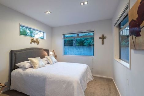 Photo of property in 1/22 Matipo Road, Mairangi Bay, Auckland, 0630