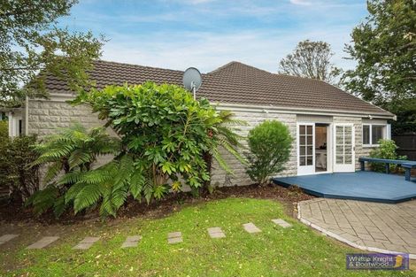 Photo of property in 27 Highfield Place, Avonhead, Christchurch, 8042