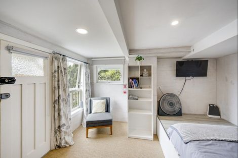 Photo of property in 1 Cathedral Lane, Napier South, Napier, 4110