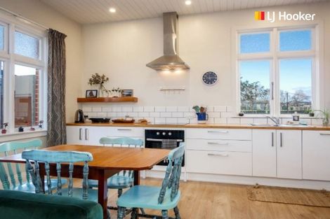 Photo of property in 249 Macandrew Road, Forbury, Dunedin, 9012