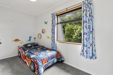 Photo of property in 1/9 Gloria Avenue, Te Atatu Peninsula, Auckland, 0610