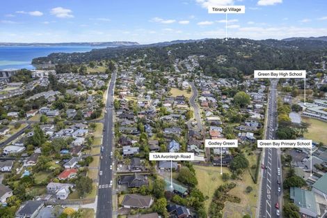 Photo of property in 13a Avonleigh Road, Green Bay, Auckland, 0604
