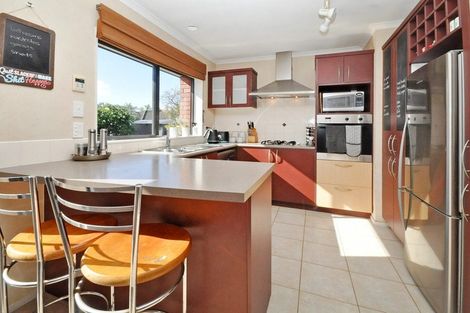 Photo of property in 219 Carnoustie Drive, Wattle Downs, Auckland, 2103