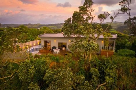 Photo of property in 107 Oaia Road, Muriwai, Waimauku, 0881