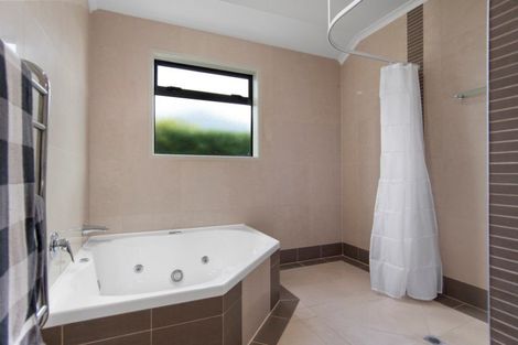 Photo of property in 14 Olive Close, Omokoroa, 3114