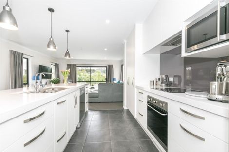 Photo of property in 15 Rebekah Crescent, Flagstaff, Hamilton, 3210