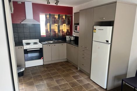 Photo of property in 9/13 Charlemont Street, Whitiora, Hamilton, 3200