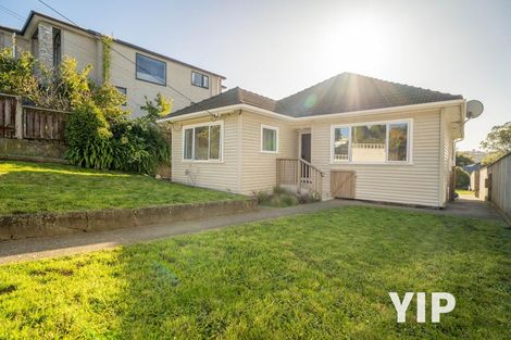 Photo of property in 16 Tarawera Road, Johnsonville, Wellington, 6037