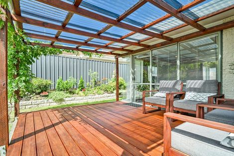 Photo of property in 1/217 Mcleod Street, Camberley, Hastings, 4120