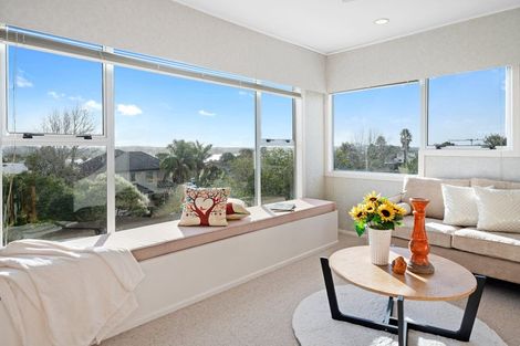 Photo of property in 4 The Anchorage, Sunnyhills, Auckland, 2010