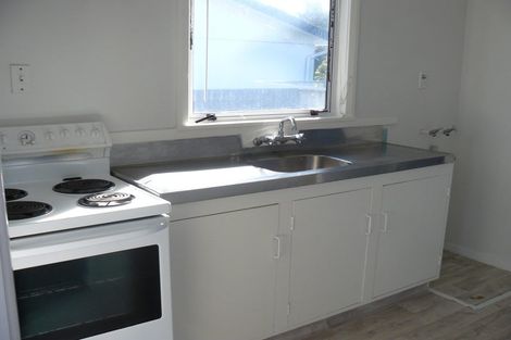 Photo of property in 3/92 Parkers Road, Tahunanui, Nelson, 7011