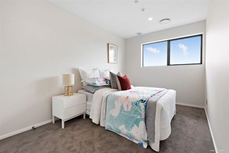 Photo of property in 5 Peony Mews, Oteha, Auckland, 0632