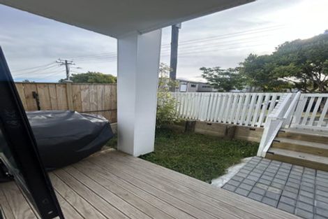 Photo of property in 20/12 Arney Road, Ranui, Auckland, 0612