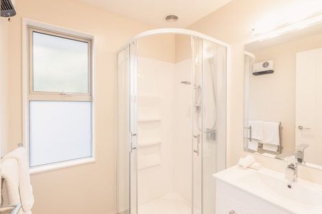 Photo of property in 44 Queenspark Drive, Parklands, Christchurch, 8083