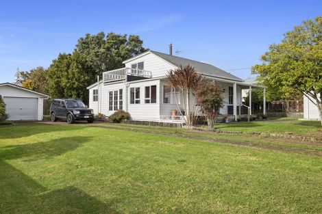 Photo of property in 18 Whakapaki Street, Urenui, 4375