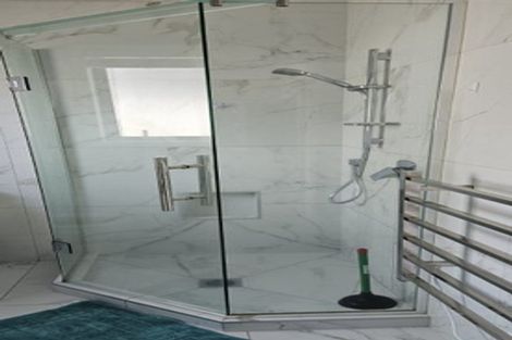 Photo of property in 30 Salamanca Road, Sunnynook, Auckland, 0620