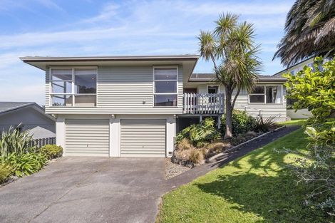 Photo of property in 28 Truro Road, Camborne, Porirua, 5026