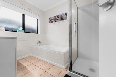 Photo of property in 9 Drake Place, Fairview Downs, Hamilton, 3214