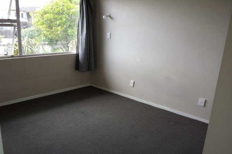 Photo of property in 16 Findlay Street, Moturoa, New Plymouth, 4310