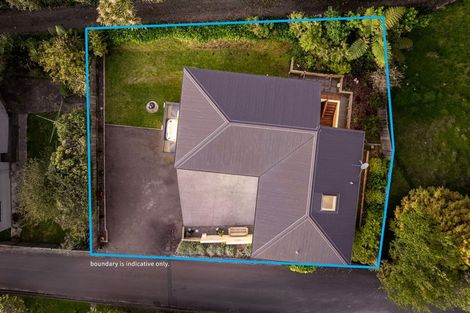 Photo of property in 39b Kakariki Grove, Waikanae, 5036