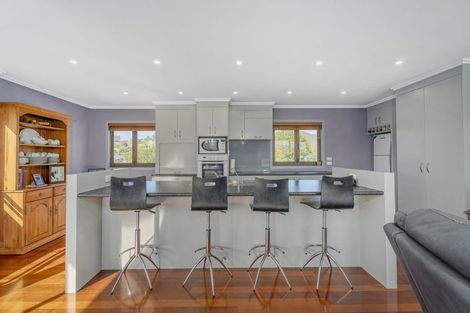 Photo of property in 7 Hicks Place, Cooks Beach, Whitianga, 3591