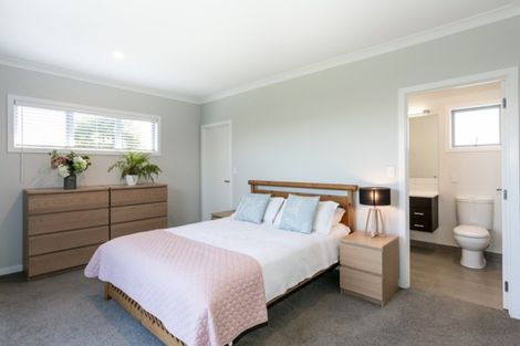 Photo of property in 25 Rakaia Way, Poraiti, Napier, 4112