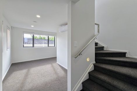 Photo of property in 7c Gulf Crest, Bucklands Beach, Auckland, 2012