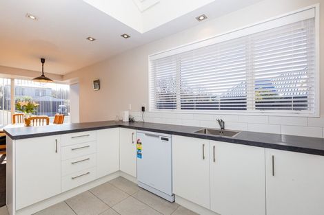 Photo of property in 2 Forest Drive, Parklands, Christchurch, 8083