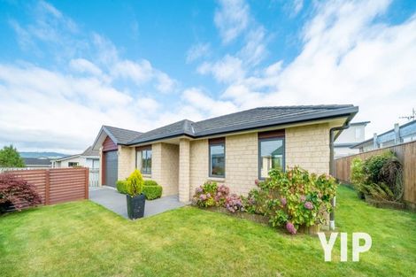 Photo of property in 175 Mark Avenue, Grenada Village, Wellington, 6037