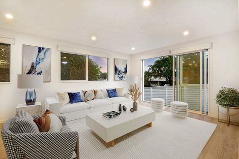 Photo of property in 2a Northgrove Avenue, Hillcrest, Auckland, 0627