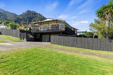 Photo of property in 15 Burgess Street, Te Aroha, 3320