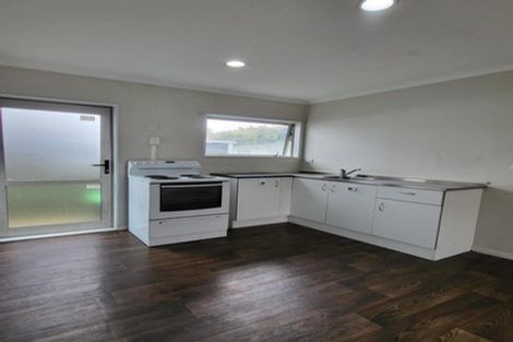 Photo of property in 8 Lomas Place, Manurewa, Auckland, 2102