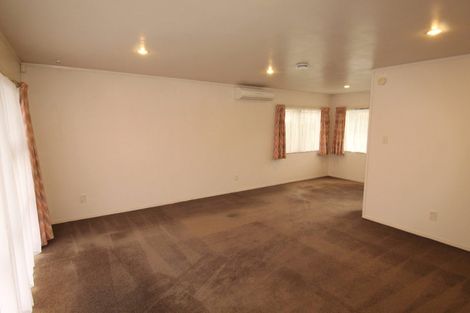 Photo of property in 7a Newcastle Terrace, Mount Albert, Auckland, 1025