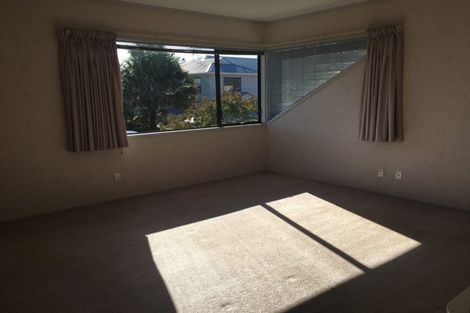 Photo of property in 2/24 Hattaway Avenue, Bucklands Beach, Auckland, 2012