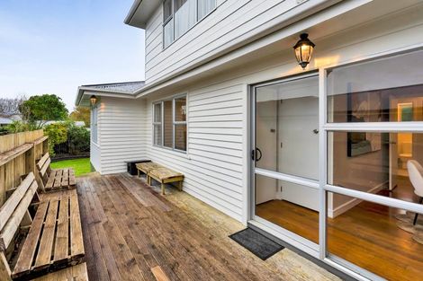 Photo of property in 93 Govett Avenue, Frankleigh Park, New Plymouth, 4310