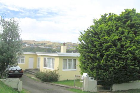 Photo of property in 8 Hampton Hill Road, Tawa, Wellington, 5028